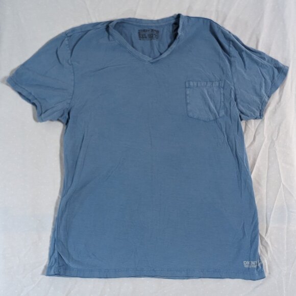 DKNY JEANS BLUE T-SHIRT SIZE XL FRONT POCKET MEN'S UNISEX SHIRT FASHION STYLE - Picture 1 of 16